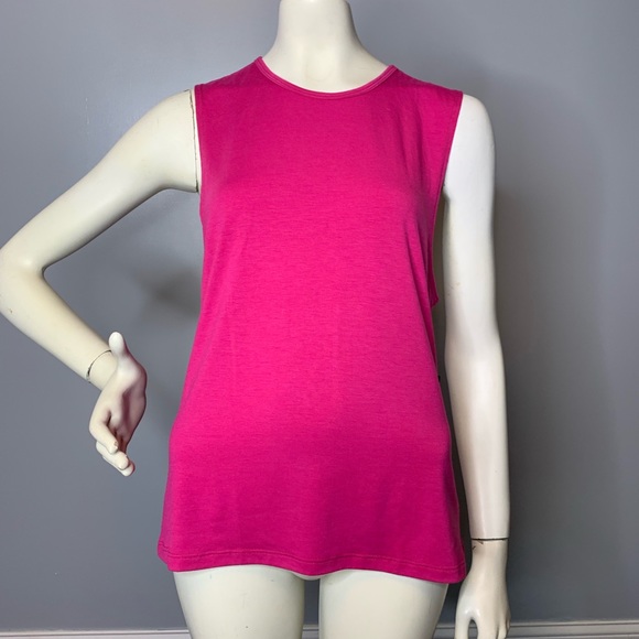 Onzie Twist Back Top - Picture 4 of 4